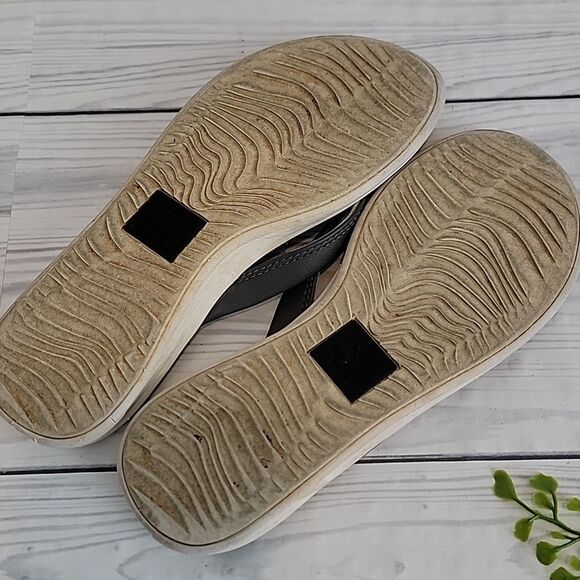 Reef Women's Black Flip Flops Size S - Picture 8 of 9